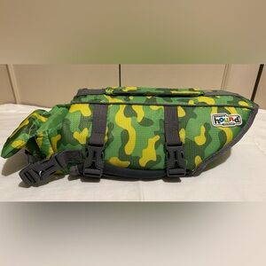 Outward Hound Pet Gear Dog Life Jacket, Size Small, Color Green Excellent Shape!